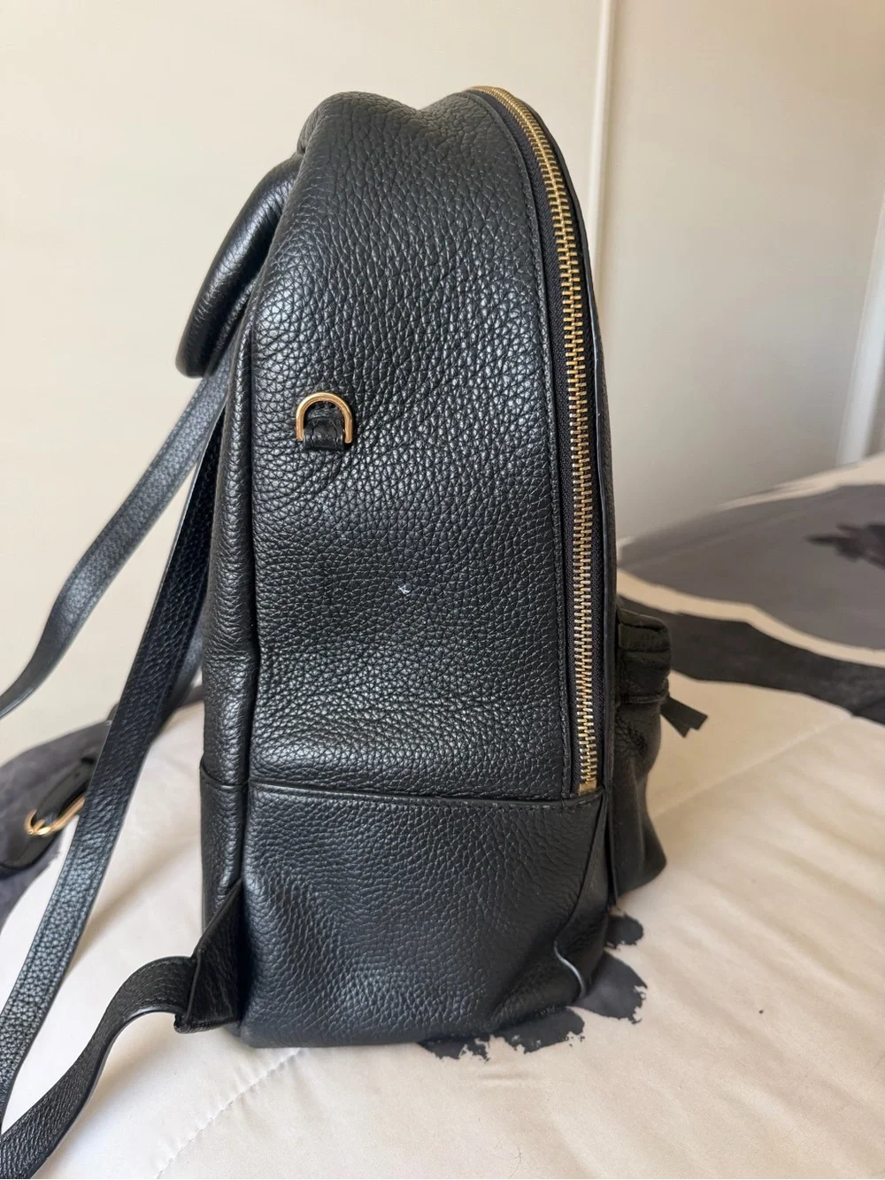 Tory Burch EUC Black Pebbled Leather Backpack